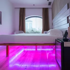 colosseum-jacuzzi-suites.it-romehotels.com/