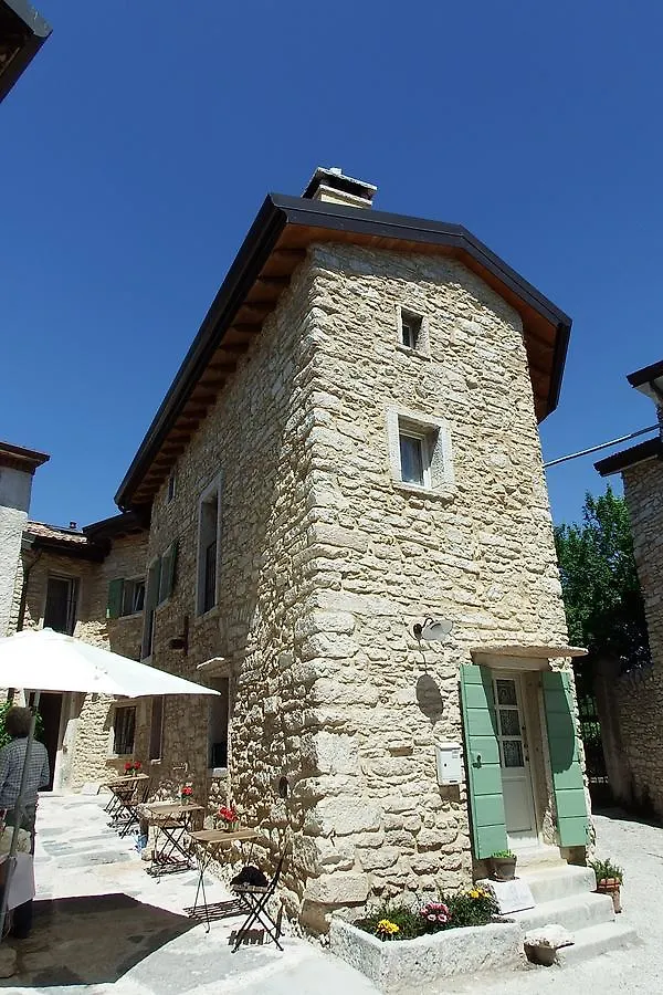 Porta Della Torre Bed & Breakfast SantʼAmbrogio di Valpolicella