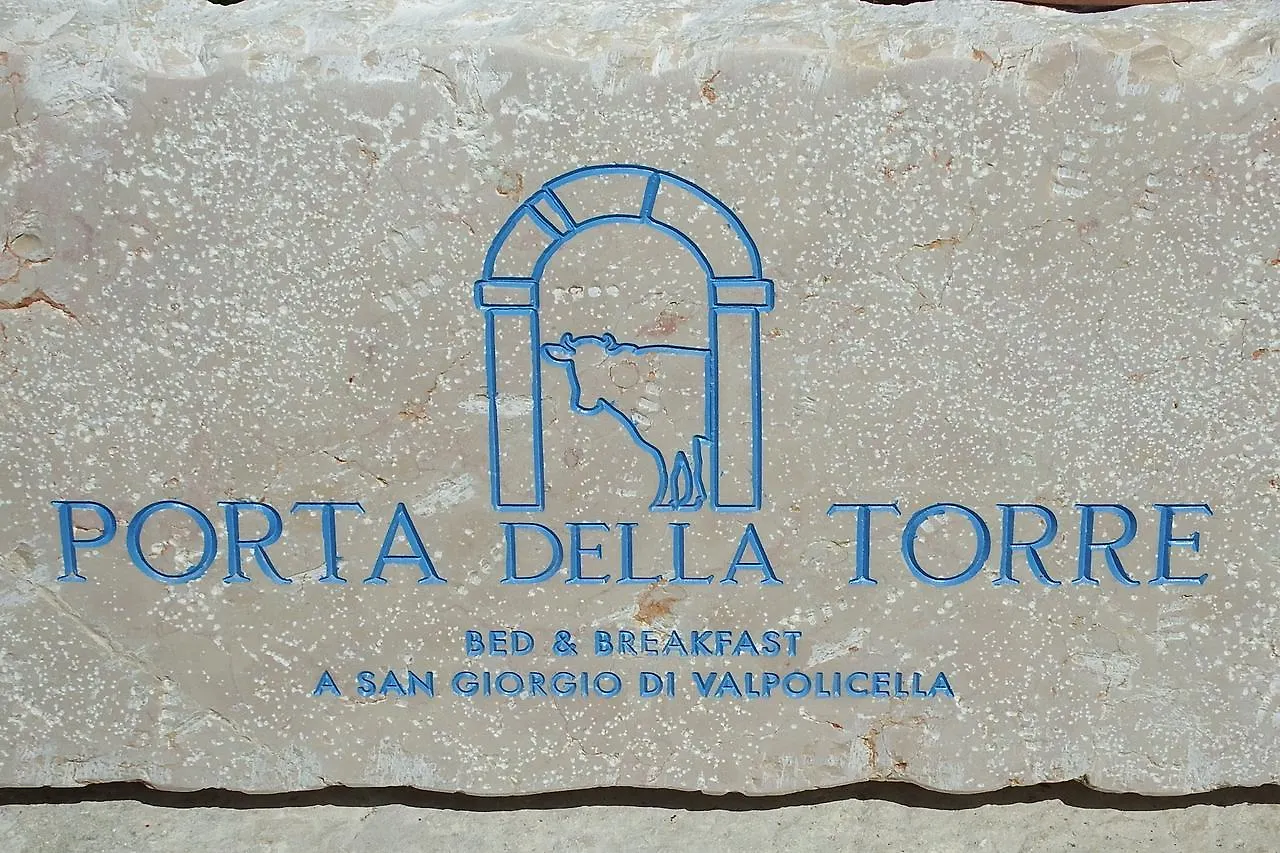 Porta Della Torre Bed & Breakfast SantʼAmbrogio di Valpolicella Italien